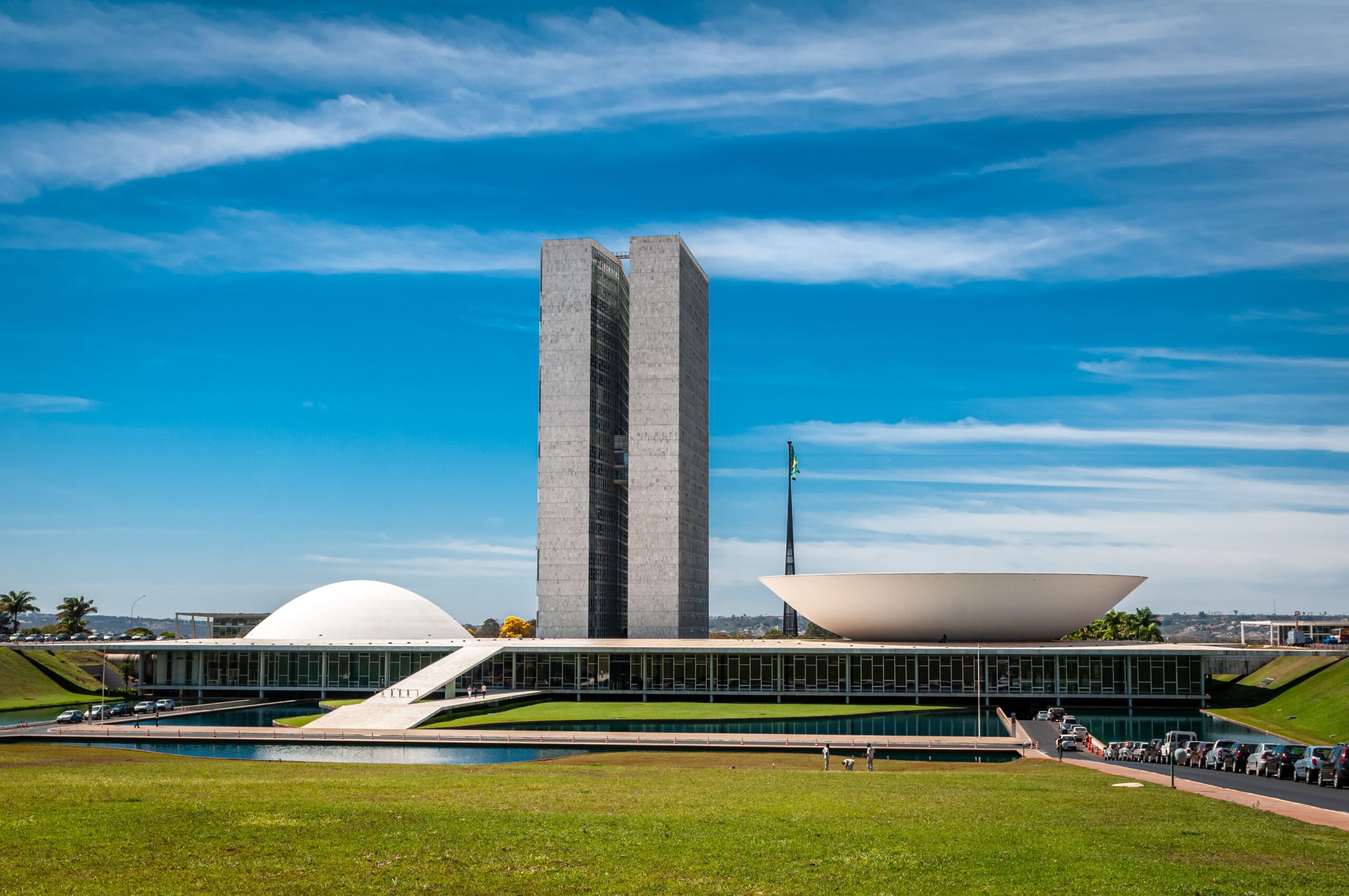 Read more about the article Medida provisória limita a desoneração da folha de pagamento de 17 setores da economia