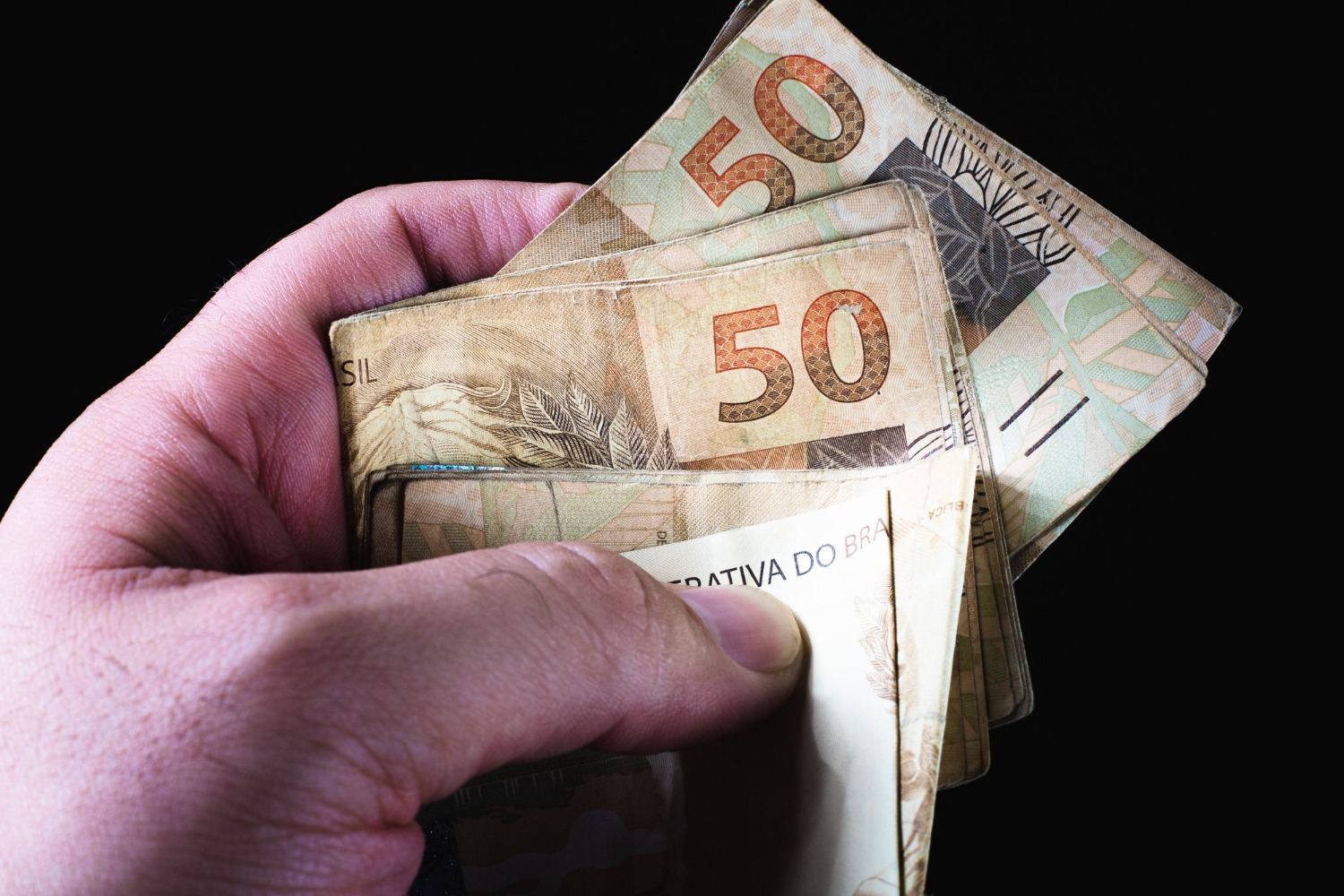 Read more about the article Empresa de consultoria é alvo de operação federal em BH; fraude ultrapassa R$ 100 milhões